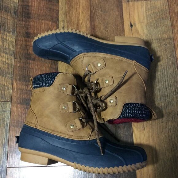 Tommy Hilfiger Size 6M Leather Rain Duck Boots Tan - Picture 1 of 9